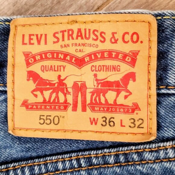 Levi's 550 Relaxed Fit Frayed Bottom Jeans 36/32 - Picture 4 of 9